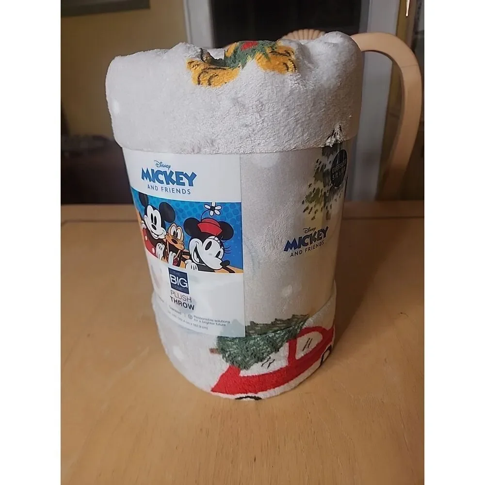 NEW Disney Holiday Chrristmas Mickey Mouse Big One Gray Plush Throw 5ftx6ft